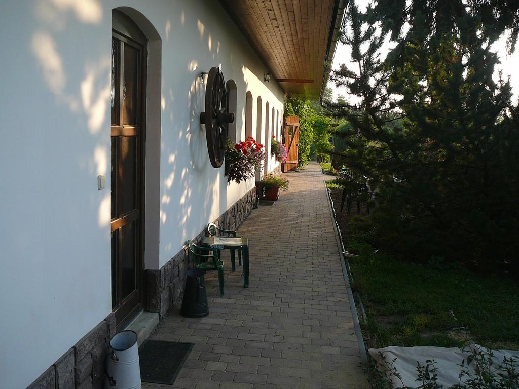 La Ferme De Sissi Apartment Smrzice Exterior foto