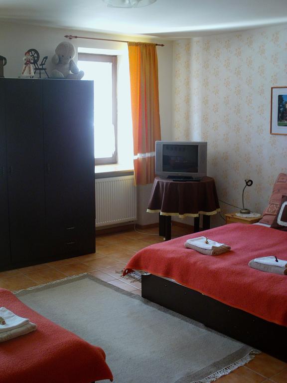 La Ferme De Sissi Apartment Smrzice Cameră foto